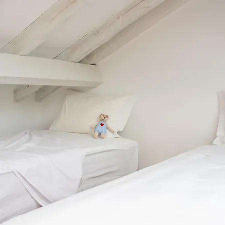 Casas Da Baixa - Jules & Madeleine *