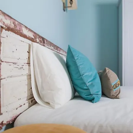 卡萨斯·拜萨 - 朱丽思和马德琳酒店