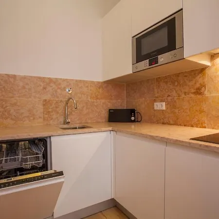 卡萨斯·拜萨 - 朱丽思和马德琳酒店