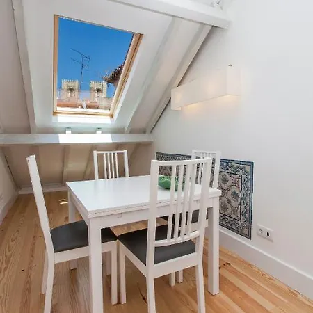 卡萨斯·拜萨 - 朱丽思和马德琳酒店 * Lisboa